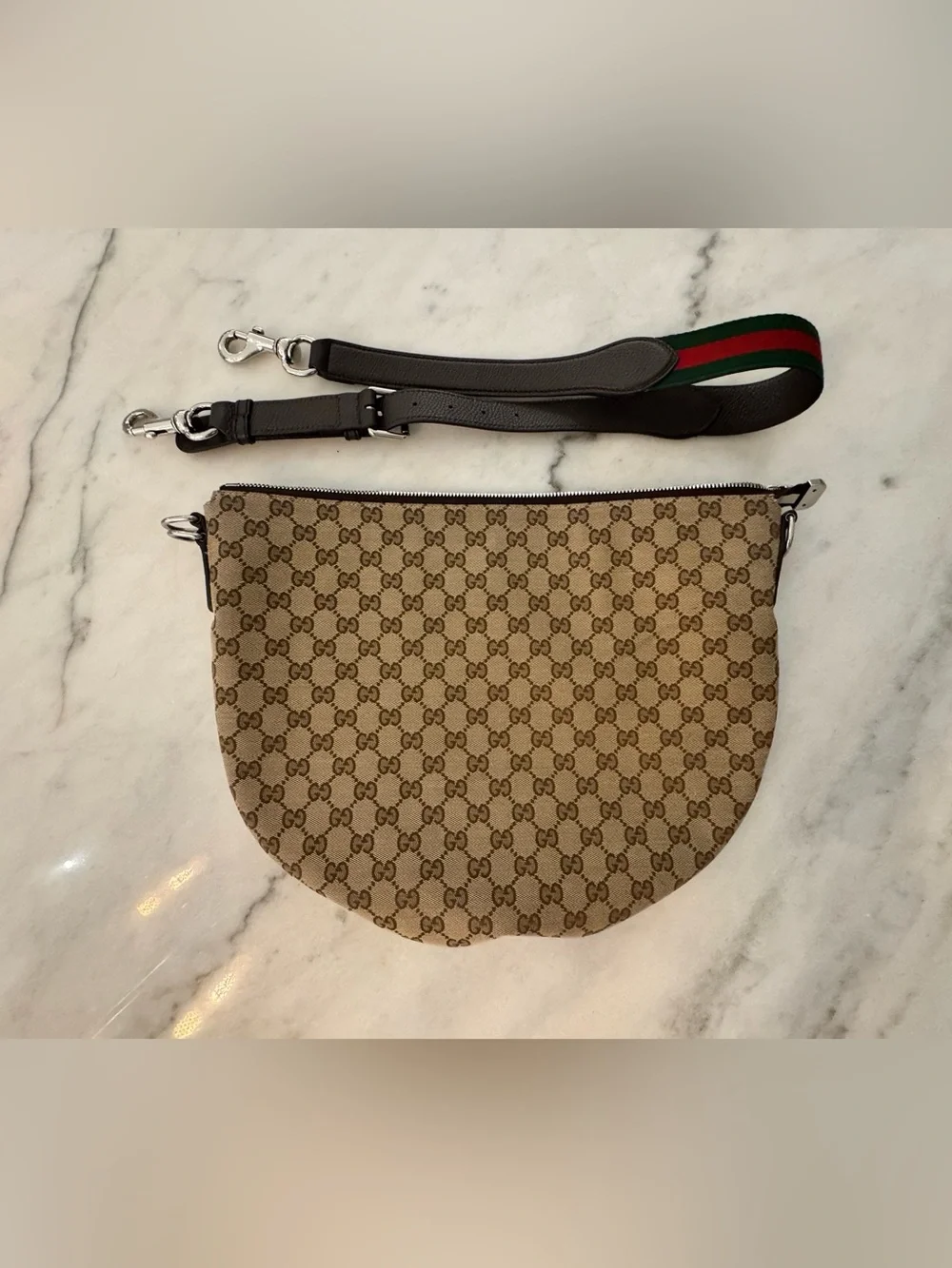 Gucci B Medium Shoulder Bag 817420 | Cruise 2025 Collection | Box, Dust Bag - Picture 10 of 15